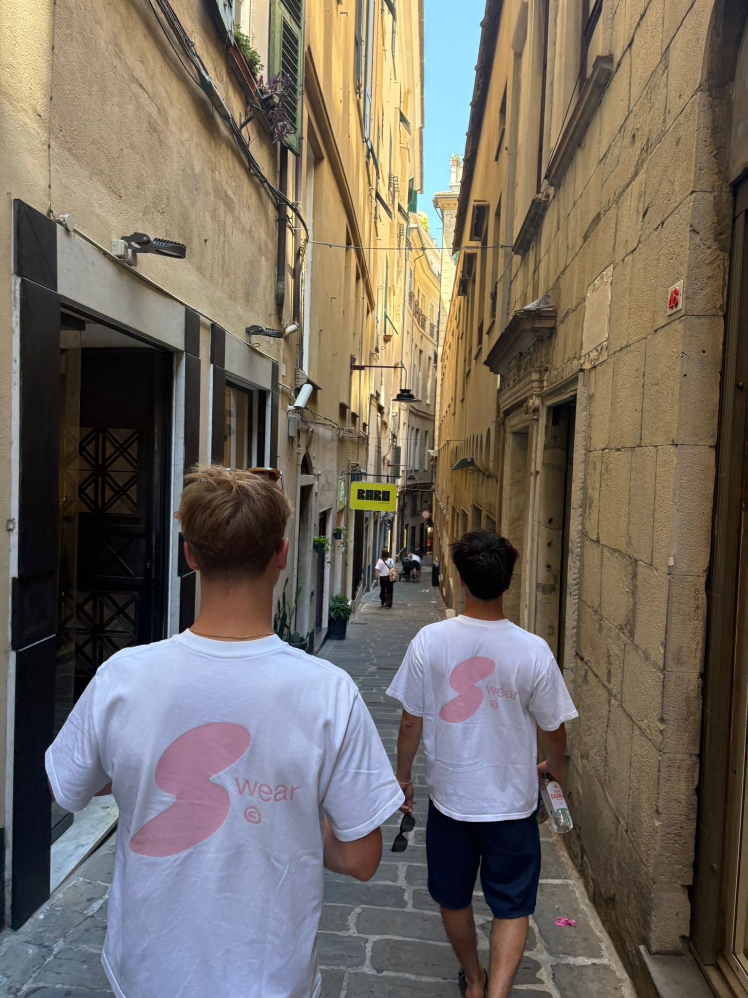 Swakke Tee - White